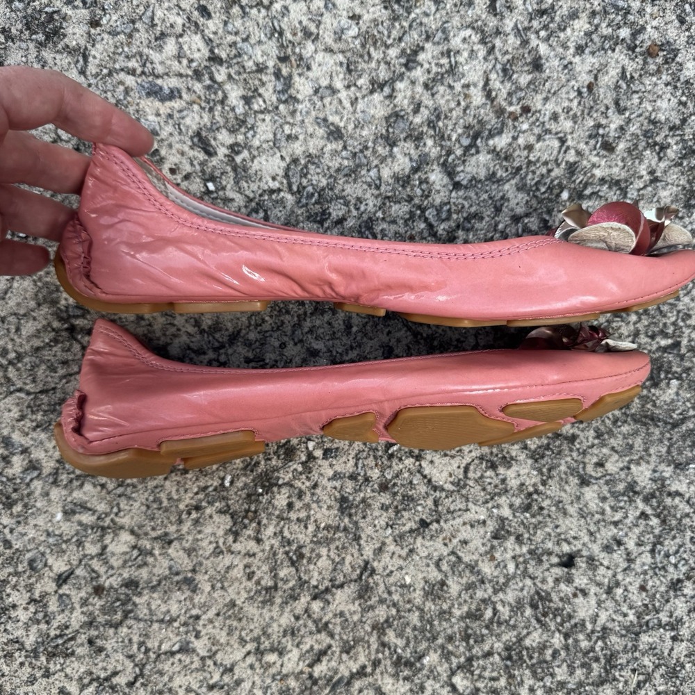 Elie Tahari Ballet Flats Womens 7 (EU 37.5) Pink Patent Leather Metallic Rosette - Picture 8 of 11